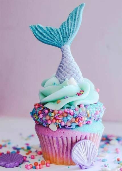 Mermaid cupcakes!!! Cupcakes Bonitos, Mermaid Cupcakes, Torte Cupcake, Mermaid Parties, Mermaid Cakes, Crazy Cakes, Cute Cupcakes, Cupcake Cake, Cute Desserts