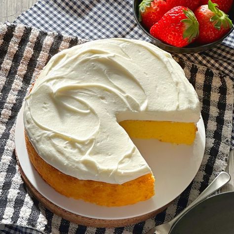 12 Tomatoes on Instagram: "France’s famous yogurt cake is supposedly the first recipe French children learn to make. It’s easy to measure, some versions portion out all of the ingredients straight from the yogurt container itself. The cake’s dump-and-whisk process is super low-key, meaning it can be made for any occasion. This cake’s no-fuss presentation makes for a pressure-free treat, that’s traditionally served plain or with a side of creme fraiche. Here, this French Yogurt Cake gets a companion of creamy frosting, highlighting the cake’s star ingredient.  [Click the link in @12_tomatoes profile] https://12tomatoes.com/french-yogurt-cake/ . . . #12tomatoes #cookingwith12t #recipeideas #easyrecipes #comfortfood" French Yogurt, French Yogurt Cake, Yogurt Container, Creamy Frosting, Flat Cakes, Yummy Deserts, Yoghurt Cake, Recipes Baking, Protein Bites