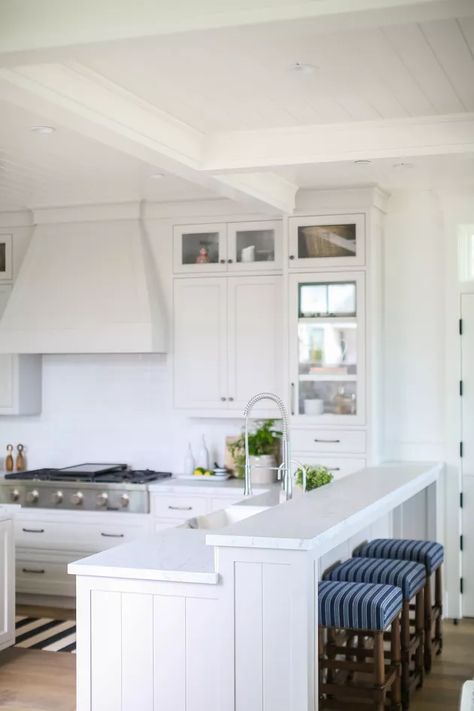 Kitchen Peninsula Dimensions, Coastal Kitchen With Peninsula, Small U Shape Kitchen With Island, Waterfall Edge Peninsula Kitchen, Kitchen Island With Low Bearing Wall, Kitchen Peninsula L Shaped, Kitchen Peninsula Cased Opening, Small Kitchen With Tall Cabinets, Small Kitchen Ideas Peninsula