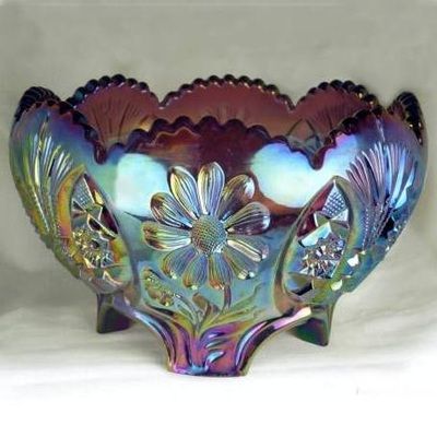 Carnival Glass Glass Display Ideas, Carnival Glass Collection, Glass Antiques, Carnival Glass Vintage, Carnival Glassware, Blue Carnival Glass, Glass Menagerie, Carnival Glass Bowls, Glass Ware