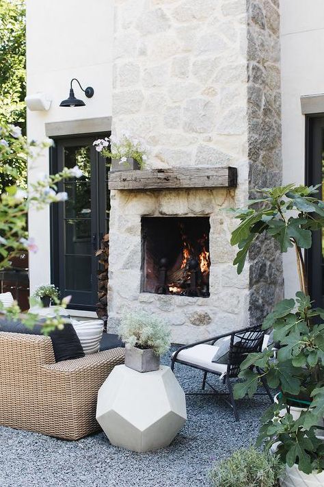 Grey Stone Fireplace, Outdoor Fireplace Designs, Outdoor Barn Lighting, Outdoor Patio Designs, Outdoor Kitchen Patio, Exterior Stone, Barn Lighting, Fireplace Design, Outdoor Living Areas