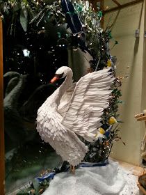 Anthropologie Christmas Display, Anthropologie Window Display, Anthropologie Display, Styrofoam Art, Anthropologie Christmas, Swan Decor, Christmas Windows, Swans Art, Christmas Window Display