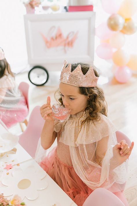 Princess Tea Party Dress, Neutral Princess Party, Princess Dress Up Party Ideas, Elegant Princess Birthday Party, Tea Party Dresses For Kids, Classy Princess Party, Boho Princess Party, Modern Princess Party, Pink Toddler Birthday Party