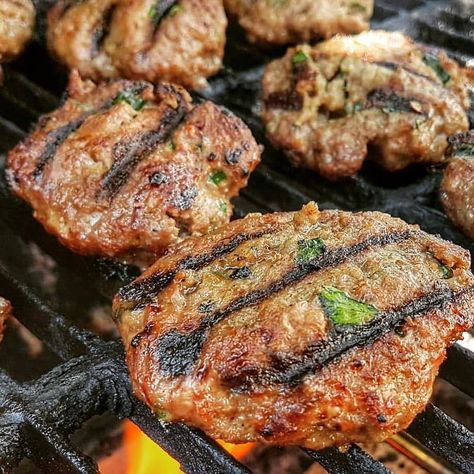 Greek Keftedes Recipe, Kalofagas Recipes, Kefta Kabob Recipe, Egyptian Kofta Recipe Beef, Kefta Kabob, Lamb Kefta Kabob, Mushroom Galouti Kabab, Greek Burger, Home Burger