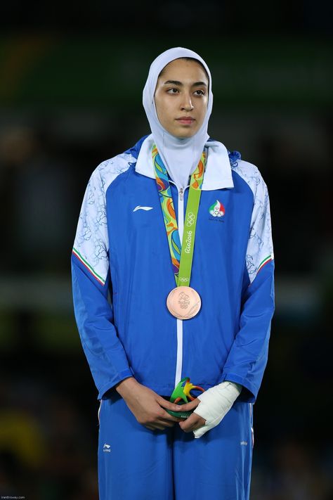 Kimia Alizadeh (Iran) 🥉 Women's 57 kg • Rio 2016 Olympics #taekwondo Taekwondo Olympics, Rio 2016 Olympics, Rio Olympics 2016, Martial Arts Styles, Olympic Medals, Iranian Women, Olympic Athletes, Olympic Sports, Rio 2016