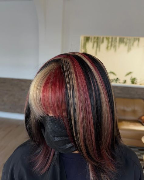 ⛓️♥️🕷️ #hairinspiration #chunkyhighlights #y2kfashion #alt #y2khair #dallashairstylist #dfwart #altfashion | Instagram Alt Highlights, Chunky Highlight, Chunky Highlights, Y2k Hair, Hair Dye Colors, Y2k Fashion, Fall Hair, Hair Goals, New Hair