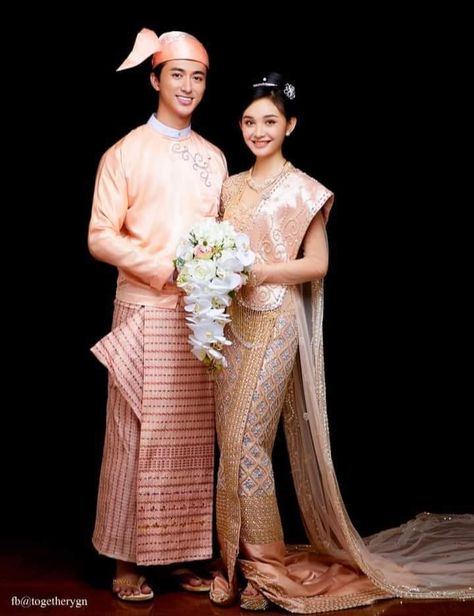 Myanmar Wedding Dress Design, Myanmar Wedding Photo, Myanmar Traditional Wedding Dress, Myanmar Wedding Dress, Burmese Wedding, Thailand Traditional Dress, Myanmar Wedding, Wedding Dress Drawings, Elven Wedding Dress