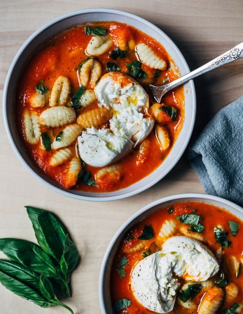 As long as ripe tomatoes are in season, this fresh tomato sauce is my weeknight go-to for pasta dinners. Here, the vibrant sauce is served with pillowy gnocchi, creamy burrata, and lots of fresh basil.  Get the Right Now Newsletter! Are you signed up for the Right Now newsletter? Right Now hits inboxes twice a […] The post Fresh Tomato Sauce with Gnocchi and Burrata appeared first on Brooklyn Supper. Gnocchi With Burrata, Gnocchi Creamy, Fresh Tomato Sauce Recipe, Tomato Gnocchi, Gnocchi Pasta, How To Cook Gnocchi, Easy Pasta Dinner, Fresh Tomato Sauce, Tomato Season