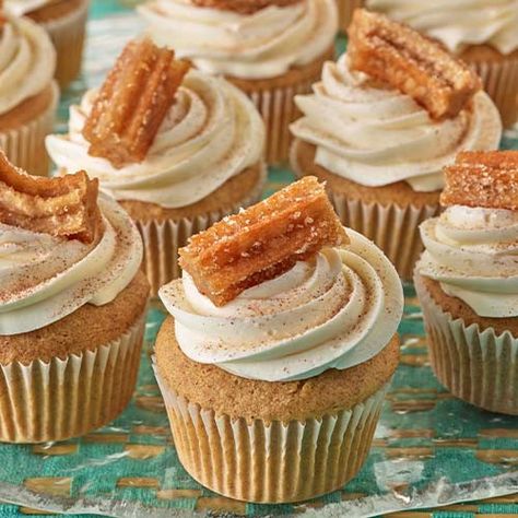 Churro Cupcakes from Pillsbury™ Baking Churro Cupcakes, Premium Cake, Bake Sale Packaging, Crisco Recipes, Baking Products, Pillsbury Recipes, Summer Baking, Cupcakes Recipe, Yellow Cake