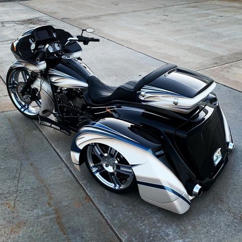 Custom harley davidson Roadglide trike conversion Dave Covington airride fat 23” Indian Trikes Motorcycles, Harley Freewheeler, Custom Trikes For Sale, Motorcycle Trikes, Trike Harley, Trike Chopper, Custom Harley Davidson, Trike Kits, Custom Built Motorcycles