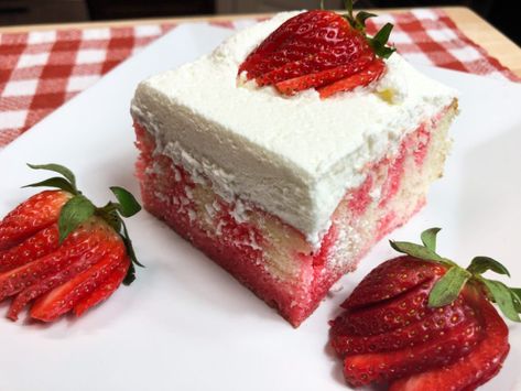 Strawberry Shortcake Poke Cake – Catherine's Plates Cake Recipe Using Box Cake, Recipe Using Box Cake, Brown Sugar Brownies, Strawberry Shortcake Poke Cake, Catherine's Plates, Delicious Desserts Recipes, Jello Poke Cake, Field Meals, Easy Strawberry Shortcake