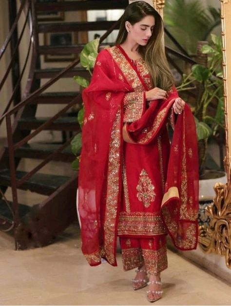 Lehenga Silk, Bridal Suits Punjabi, Lehenga For Girls, Punjabi Outfits, Pakistani Fancy Dresses, Pakistani Dresses Casual, Pakistani Fashion Party Wear, Salwar Kamiz, Traditional Indian Outfits