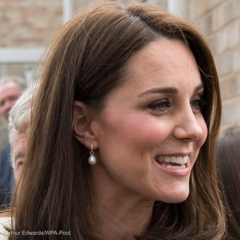 Kate Middleton pearl earrings by Annoushka Kate Middleton Pearls, Classic Pear-shaped Pearl Earrings, Kate Middleton Wedding Earrings, Princess Diana Pearl Earrings, Kate Middleton Pearl Earrings, Kate Middleton Earrings, Kate Middleton Sapphire Earrings, Kate Middleton Jewelry, Cream Coat