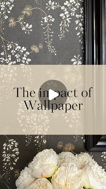 Lisa Flinders on Instagram: "I love a great wallpaper transformation. Are you on aboard the wallpaper train?   What room do you want to tackle?   #mydiymydecor #howihome #mystyle #wallpaper #homeinspo #mybhgstyle #sostudio5 #howihome #howihaven #luxeathome #tradhome #sodomino @wallpaperdirect" Wallpapering Ideas Bathroom, Hallway Wallpaper Ideas, Wall Paper Ideas, Hallway Wallpaper, Powder Bathroom, The Wallpaper, March 16, I Love A, Of Wallpaper