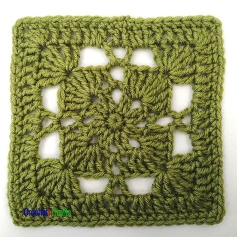 Free crochet pattern for a lacy 6.5 inch crochet afghan square. It's a pretty lace that will look great in a colorful blanket. #crochet #afghansquare #square #crochetsquare #freecrochetpattern #crochetncrafts #rhelena Crochet Borders For Blankets, Motifs Afghans, Granny Square Häkelanleitung, Motifs Granny Square, Granny Square Haken, Crochet Squares Afghan, Granny Square Crochet Patterns Free, Confection Au Crochet, Crochet Blocks