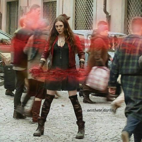 Wanda Pictures, Romani Wanda, Marvel Gif, Super Suit, Chaos Magic, Elizabeth Olsen Scarlet Witch, Under Your Spell, Scarlet Witch Marvel, Dark Magic