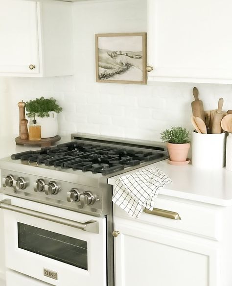 ZLINE Kitchen and Bath on Instagram: “Enjoy a combined luxurious feel with a homey feel in any kitchen with a ZLINE Range 🤍⁠ ⁠ 📸 : @midwestylebymel⁠ ⁠ ZLINE Product: RG-WM-36” Cafe Stove, Zline Range, Ge Cafe, Kitchen Appliances Refrigerators, Cast Iron Grill, Stainless Steel Range, Outdoor Appliances, Dual Fuel Ranges, Stainless Steel Oven