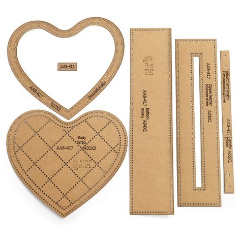 1 set of DIY kraft paper template fashion heart-shaped clutch bag shoulder messenger bag leather craft tool sewing pattern _ - AliExpress Mobile Messenger Bag Sewing Pattern, Messenger Bag Sewing, Simple Leather Bag, Clutch Sewing, Diy En Cuir, Clutch Pattern, Heart Shaped Bag, Sewing Templates, Leather Craft Patterns