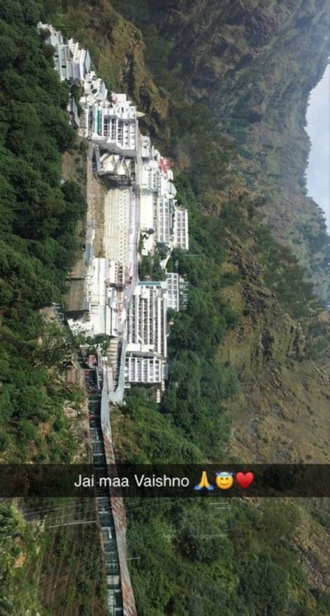 Vaishnodevi Aesthetic, Vaishno Devi Photography, Vaishno Mata, Shiv Puran, Dwarikadhish Hd Wallpaper, Diwali Photography, Shopping Pictures, Vaishno Devi, Happy Birthday Best Friend Quotes