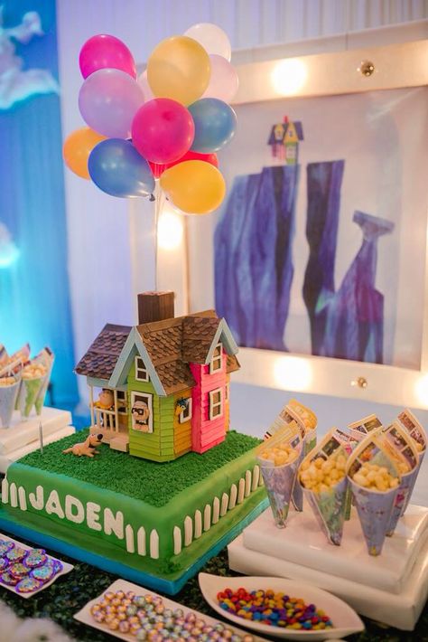 Sweet corner. Cake. DIY. Up disney movie themed first birthday cake. Russell cake. First birthday cake. Disney Up Dessert Table, Up Birthday Cake, Cake First Birthday, Andrew Lawrence, Up Disney, Up Cake, Sweet Corner, Cake Diy, Themed First Birthday