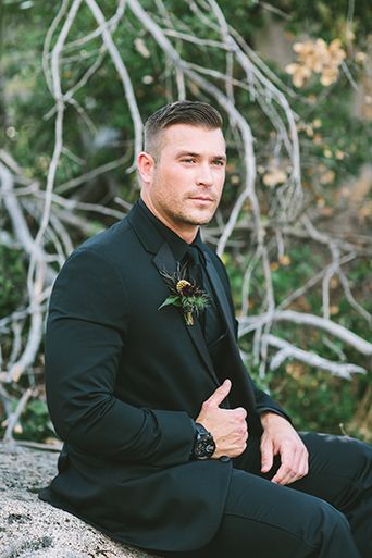 Spellbound Halloween Wedding with the Groom Dressed in an all Black Tuxedo by Michael Kors, Moody, spellbound wedding, dark and mysterious wedding, fall florals, fall wedding look, exotic floral boutonniere, Michael Kors tuxedo, all black tuxedo, all blacked out, black on black tuxedo style, Groom wearing a full black tuxedo Full Black Tuxedo, Black On Black Tuxedo, All Black Tuxedo, Floral Boutonniere, Groom Wedding Attire, Black Suit Wedding, Boho Chique, Boda Mexicana, Fall Florals