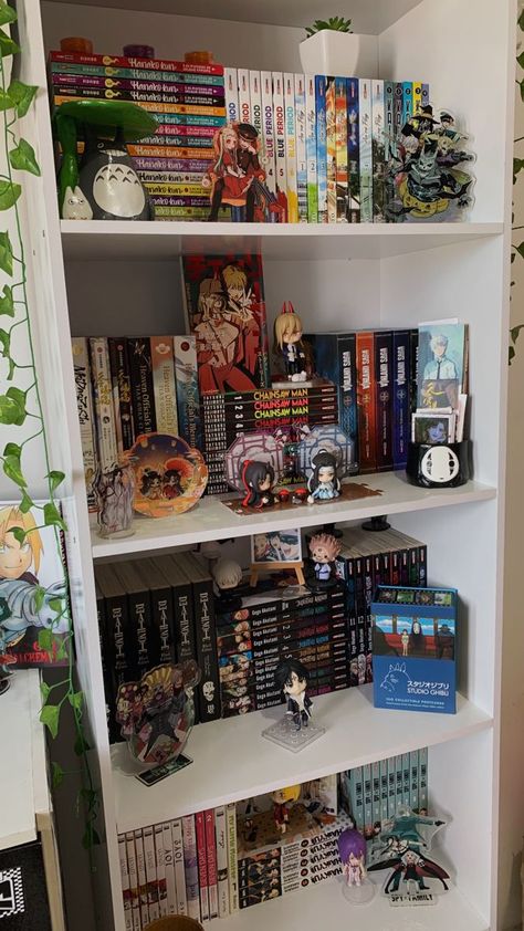 Small Book Shelf Ideas, Anime Bookshelf, Manga Haul, Manga Shelving, Manga Shelves, Manga Shelf, Anime Bedroom Ideas, Room Organisation, Otaku Room