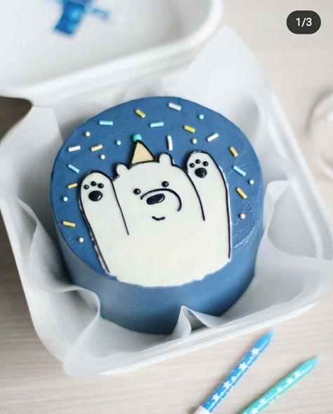 Bentô cake We Bare Bears Cake, Cake Designs For Boy, Pinterest Cake, Ice Bear, Simple Cake Designs, Mini Cakes Birthday, Cartoon Cake, Simple Birthday Cake, Character Cakes