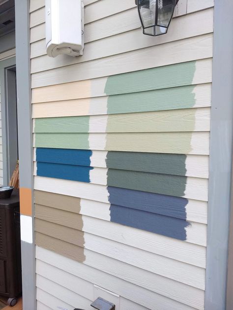 Exterior House Paint Schemes, Exterior Front Door Colors, Exterior Paint Schemes, Home Paint Color, Best Exterior Paint, Outside Paint, House Paint Color Combination, Looking For Houses, Exterior Paint Color