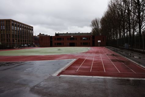 School Yard Design, Fantastic Beasts Characters, Dream School, School Yard, A Series Of Unfortunate Events, Japanese School, Easy Drawings Sketches, Yard Design, Japanese Aesthetic