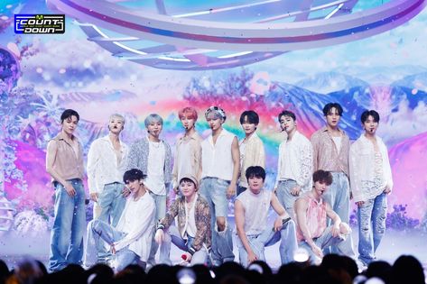 SEVENTEEN '_WORLD' on MCountdown Still Cuts Seventeen Family, Seventeen World, Changchun, School Dropout, Pledis Entertainment, Kpop Groups, Boy Bands, Family Photos, Seventeen