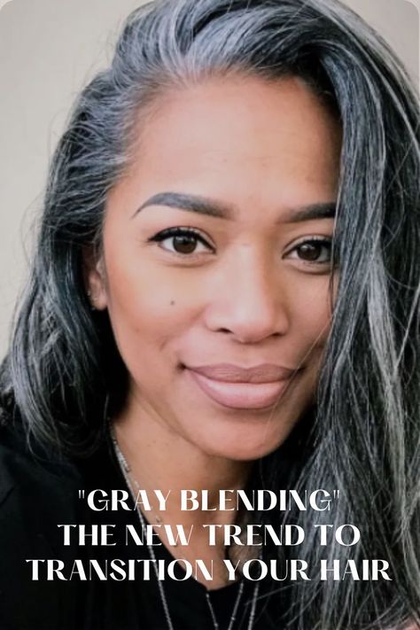 New hair trend: grey blending Grey Hair Streak, Balayage Hair Grey, Gray Blending, Gray Highlights, Silver Hair Highlights, Gray Balayage, Grey Hair Looks, Grey Highlights, Light Highlights