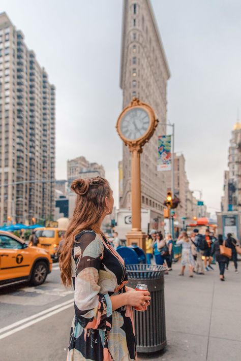 New York Photo Ideas, Dana Berez, Visiting New York, Nyc Instagram, Nyc Baby, New York Outfits, York Travel, Places In New York, Flatiron Building