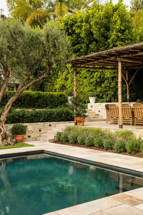 French Country Pool, Outdoor Pool Design, Mediterranean Pool Design, Tuscan Pool, Tuscan Backyard, French Pool, Country Pool, Pool Paving, Tuscan Style Homes