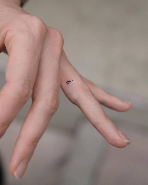 Tiny letter "i" tattoo located on the finger. I Initial Tattoo, Finger Tattoo Initial, Letter I Tattoo, Inside Finger Tattoos, Small Letter Tattoo, International Tattoo, Tattoo Finger, Ring Finger Tattoos, 3 Tattoo