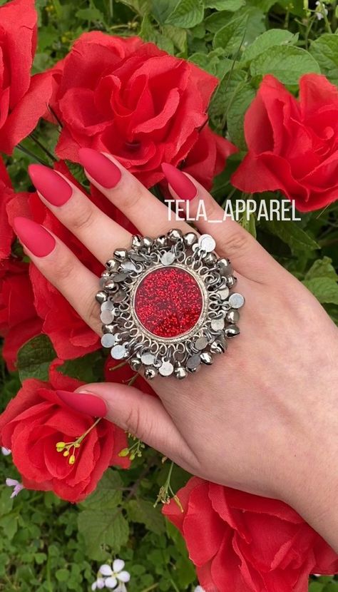 Afghan Jewelry Vintage, Afghani Jewelry, Afghan Jewellery, Afghan Culture, Indian Ring, Silver Bridal Jewellery, Pretty Nose, Jewellery Diy, Afghan Jewelry