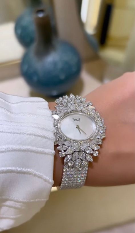 Switzerland Geneva, Watches Diamond, Expensive Jewelry Luxury, Accesories Jewelry, Expensive Watches, Womens Watches Luxury, Classy Jewelry, Expensive Jewelry, Fancy Jewellery