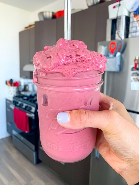 Smoothie Pics, Blueberry Shake, Protien Smoothies Recipes, Strawberry Detox Water, Lemon Breakfast, Fruit Detox, Lemon Smoothie, Chocolate Smoothie Recipes, Apple Cider Vinegar Detox