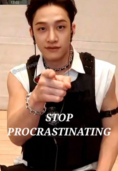 Like Mate Stop Procrastinating, Stop Procrastinating, Reaction Memes, Kids Fans, Chris Chan, Motivational Pictures, How To Stop Procrastinating, Losing A Child, Kid Memes