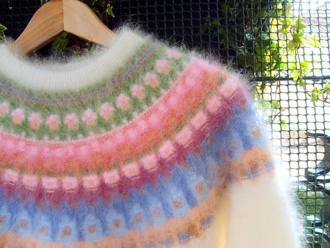 Bohus Knitting, Knitwear Details, Pastel Knits, Fluffy Knit, Fair Isles, How To Purl Knit, Fair Isle Knitting, Fair Isle Sweater, Knit Outfit