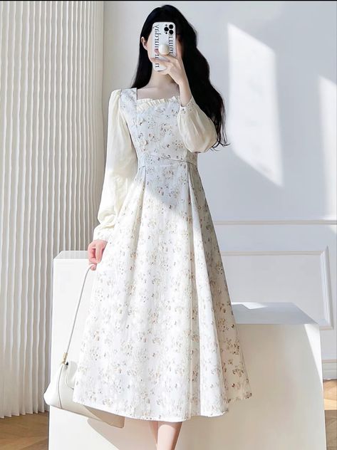 Normal Dress Design, Squared Neckline Dresses, Daily Wear Dresses For Women, New Western Dresses, Dress Korean Style Formal, Outfits Black Women Spring, Korean Fashion Dress Elegant, Spring Outfits Black Women, Japan Outfit Ideas