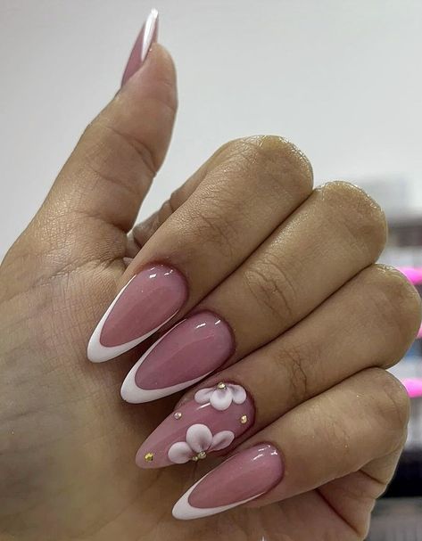 Light Pink Nail Inspo Almond, Basic Almond Acrylic Nails, Nail Type Chart, Almond Coquette Nails, Almond Nails Designs Natural, Easy Almond Nail Designs, Girly Almond Nails, Mauve Nail Ideas, Almond Nails Floral