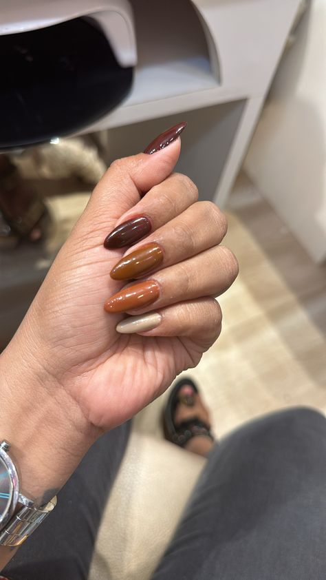 Acralic nails with coffee colours Chocolate Nails, Coffee Colour, Coffee, Nails