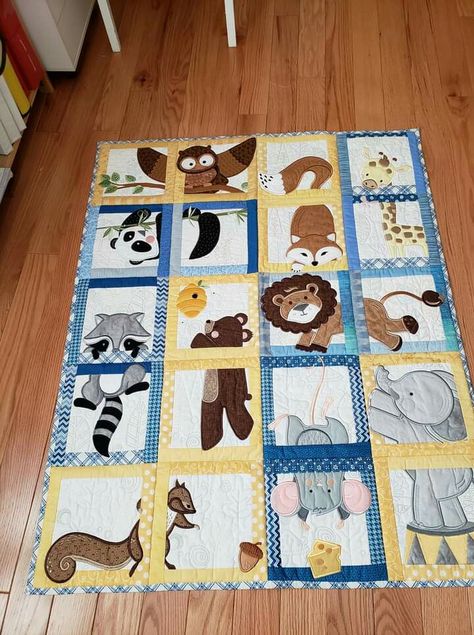 Safari Baby Quilt, Farm Animal Quilt, Baby Boy Quilt Patterns, Amish Quilt Patterns, Pig Quilt, Woodland Baby Quilt, Animal Baby Quilt, Boys Quilt Patterns, Machine Embroidery Quilts