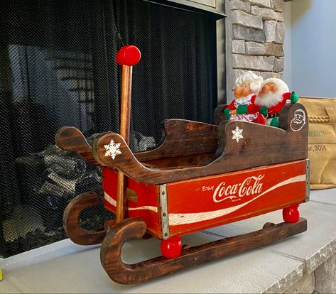 Vintage Cola, Christmas Coffee Table, Swarovski Snowflake, Christmas Coffee Table Decor, Coca Cola Decor, Vintage Soda, Crate Ideas, Vintage Coke, Vintage Crate