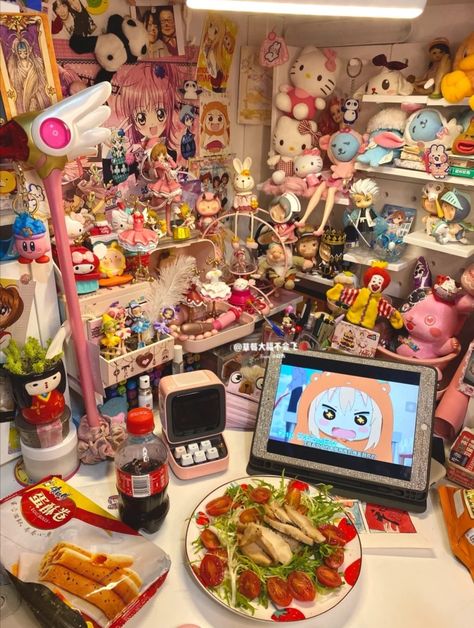 Kawaii Maximalist Room, Hikikomori Room, Otaku Room, Room Hacks, Desk Inspo, Room Redesign, Room Goals, Room Desk, Cute Room Ideas