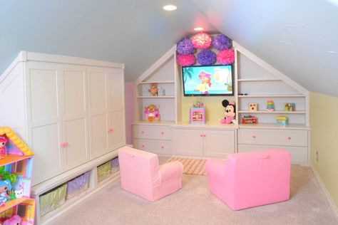 Kid's Playroom: How to Create a Space That's Fun yet Functional Sloped Ceiling Decor, Attic Playroom Ideas Sloped Ceiling, Attic Playroom Ideas, Room Ideas For Girls, Kids Room Ideas, Small Kids Room, Finished Attic, Attic Playroom, Girls Playroom