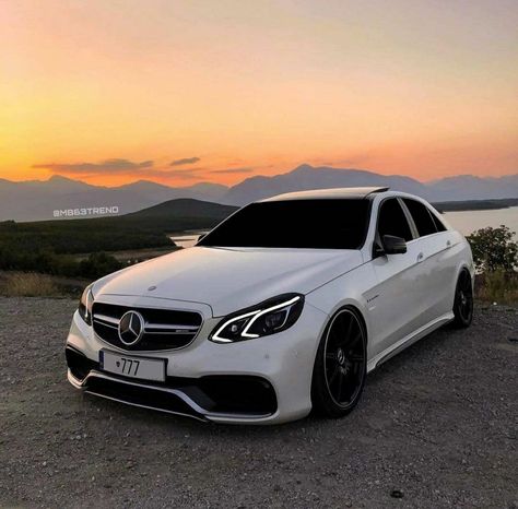 Mercedes E63, Mercedes Benz Wallpaper, Merc Benz, Mercedes Benz E63 Amg, Dream Cars Mercedes, Stance Cars, Top Luxury Cars, Reliable Cars, Mercedes Car