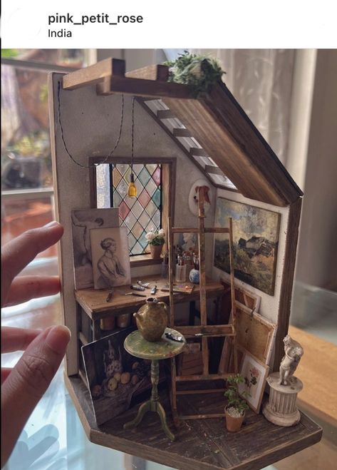 Room Box Miniatures, Bookshelf Art, Doll House Crafts, Miniature Projects, Miniature Rooms, Miniature Diy, Miniature Houses, Miniature Crafts, Mini Things