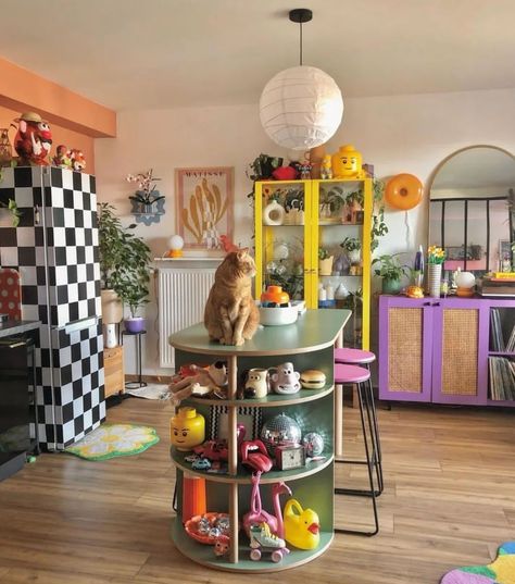 Eclecticism Interior Design, Funky Studio Apartment, Funky Apartment, Vibrant Living Room, Living Space Decor, Colorful Apartment, Dopamine Decor, Apartment Decor Inspiration, Dream Apartment