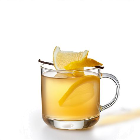 Hot Toddy Bourbon Recipe | Jim Beam® Hot Toddy Recipe Bourbon, Jim Beam Honey Drinks, Jim Beam Fire Drinks, Fireball Hot Toddy, Buffalo Trace Bourbon, Bourbon Recipes, Hotty Toddy, Hot Toddy, Jim Beam